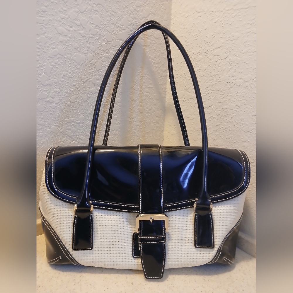 Liz Claiborne Beige/Black Patent Leather Shoulder Bag.